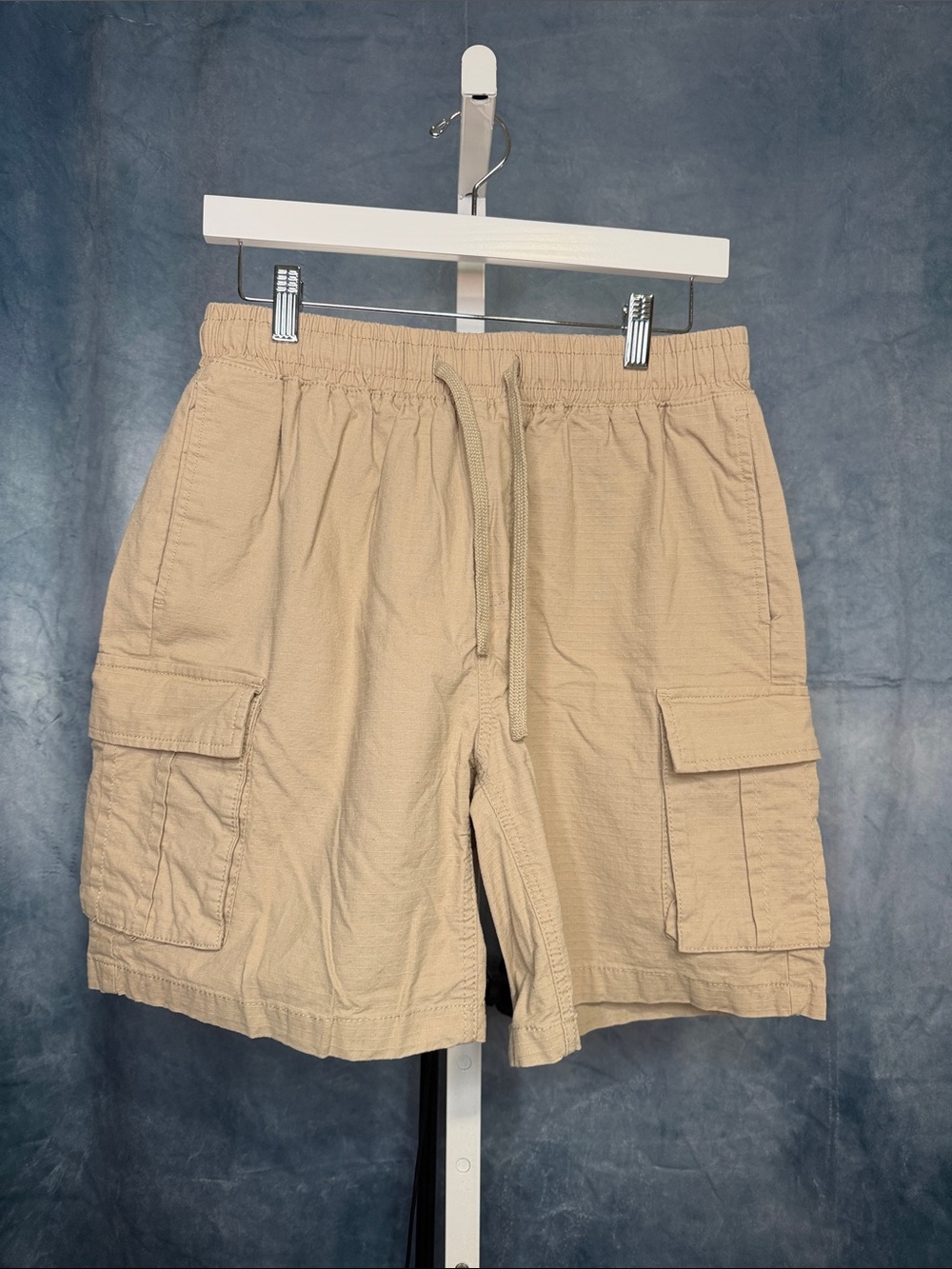 Forever 21 Men’s Khaki Cargo Drawstring Shorts Size Medium